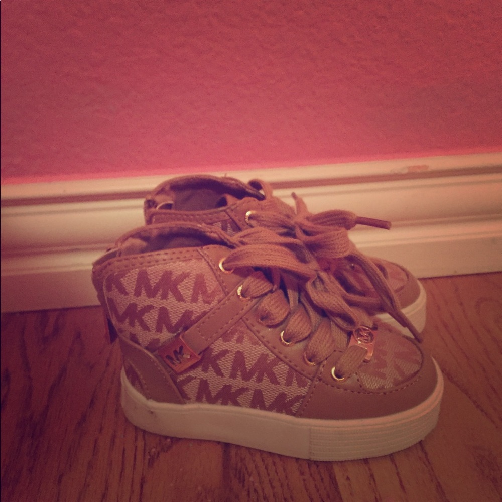 Gold and beige fashion MK shoes
